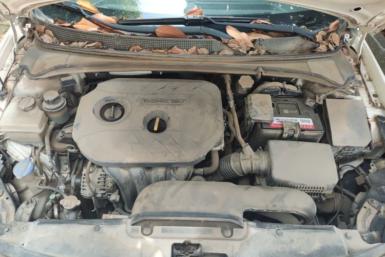 Used Hyundai Mistra 2014 1.8L Automatic Smart GLS Engine Bay