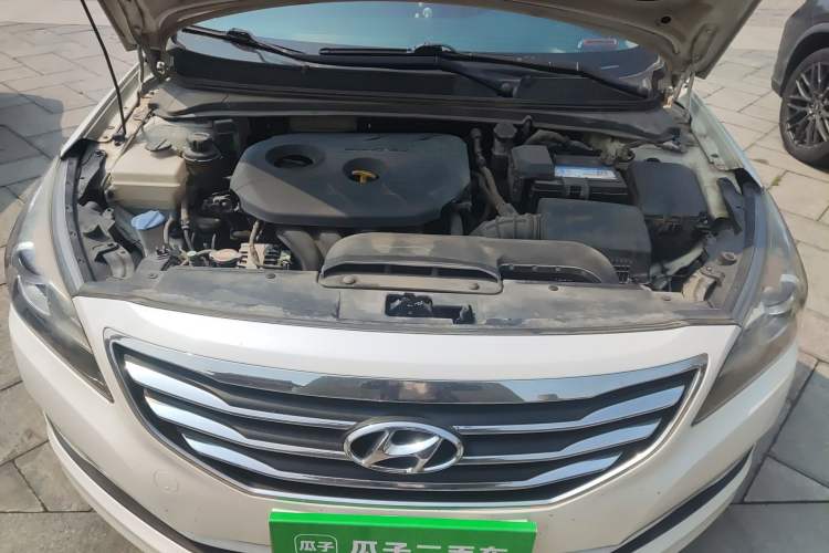 Used Hyundai Mistra 2014 1.8L Automatic Smart GLS Engine Bay