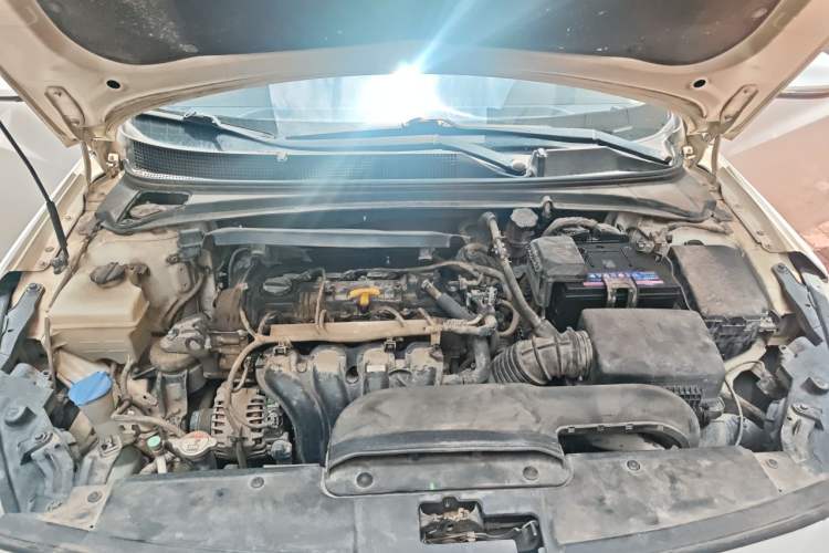 Used Hyundai Mistra 2014 1.8L Automatic Deluxe DLX Model Engine Bay