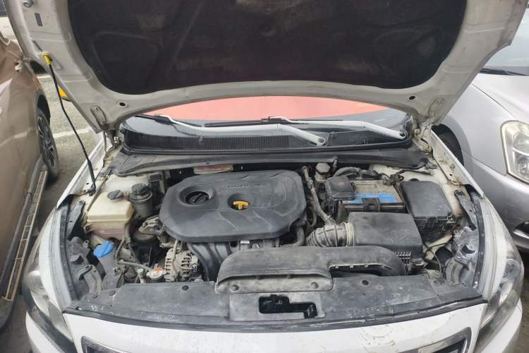 Used Hyundai Mistra 2014 1.8L Automatic Smart GLS Engine Bay