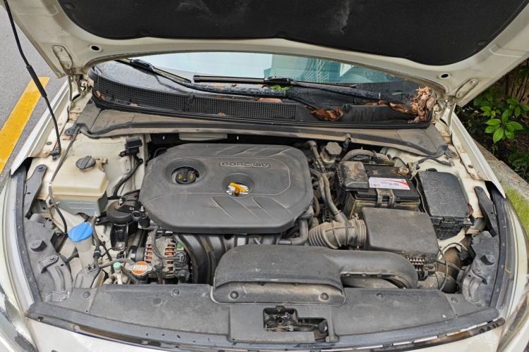 Used Hyundai Mistra 2014 1.8L Automatic Deluxe DLX Model Engine Bay