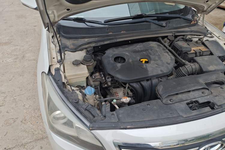Used Hyundai Mistra 2014 1.8L Automatic Smart GLS Engine Bay Right