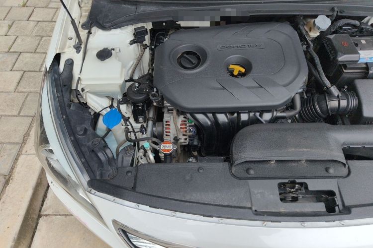 Used Hyundai Mistra 2014 1.8L Automatic Deluxe DLX Model Engine Bay Right