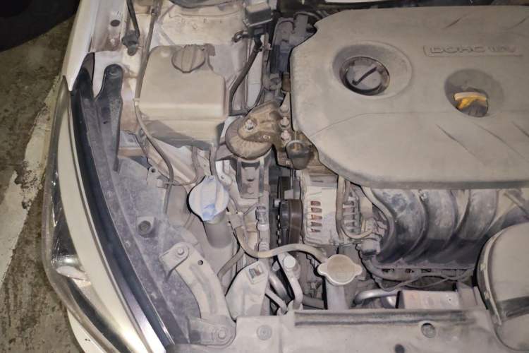Used Hyundai Mistra 2014 1.8L Automatic Deluxe DLX Model Engine Bay Right