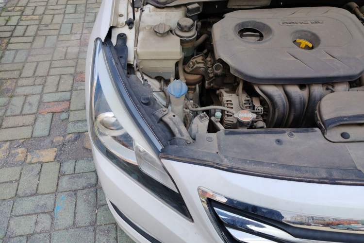 Used Hyundai Mistra 2014 1.8L Automatic Smart GLS Engine Bay Right