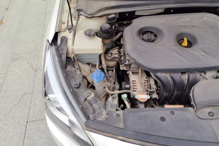 Used Hyundai Mistra 2014 1.8L Automatic Smart GLS Engine Bay Right