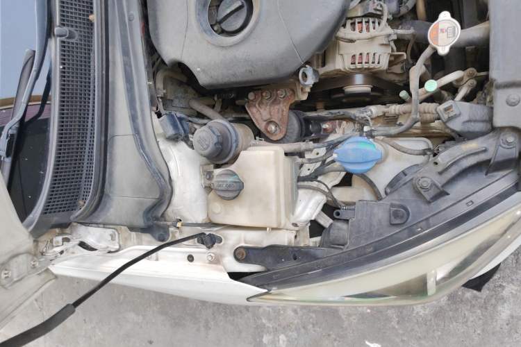 Used Hyundai Mistra 2014 1.8L Automatic Smart GLS Engine Bay Right