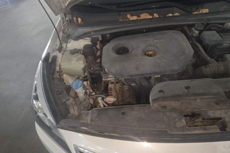 Used Hyundai Mistra 2014 1.8L Automatic Smart GLS Engine Bay Right