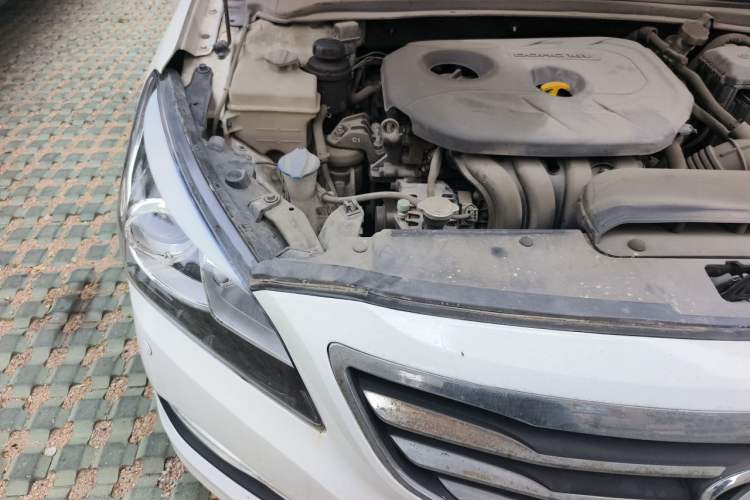 Used Hyundai Mistra 2014 1.8L Automatic Smart GLS Engine Bay Right