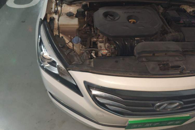 Used Hyundai Mistra 2014 1.8L Automatic Smart GLS Engine Bay Right