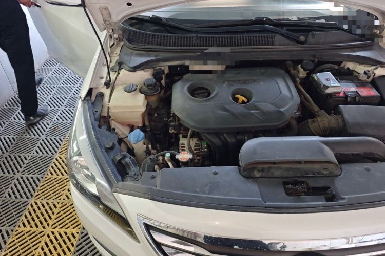 Used Hyundai Mistra 2014 1.8L Automatic Smart GLS Engine Bay Right