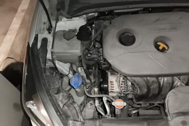 Used Hyundai Mistra 2014 1.8L Automatic Smart GLS Engine Bay Right