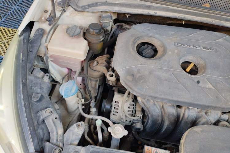 Used Hyundai Mistra 2014 1.8L Automatic Smart GLS Engine Bay Right