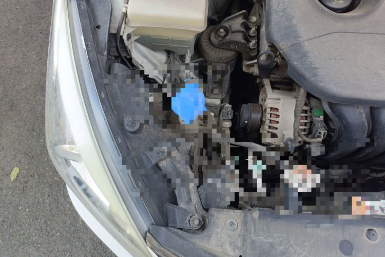 Used Hyundai Mistra 2014 1.8L Automatic Deluxe DLX Model Engine Bay Right