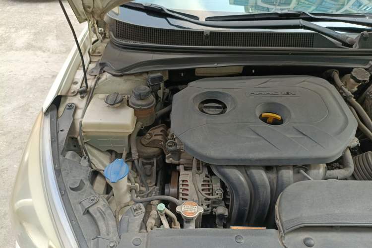 Used Hyundai Mistra 2014 1.8L Automatic Smart GLS Engine Bay Right