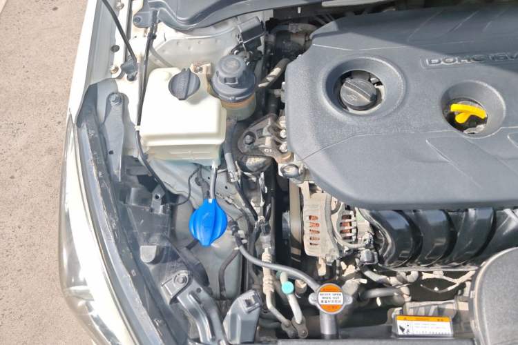 Used Hyundai Mistra 2014 1.8L Automatic Smart GLS Engine Bay Right