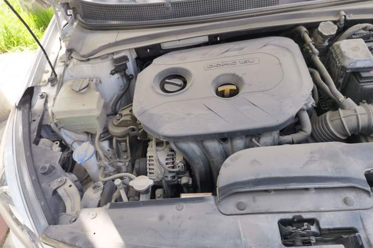 Used Hyundai Mistra 2014 1.8L Automatic Deluxe DLX Model Engine Bay Right
