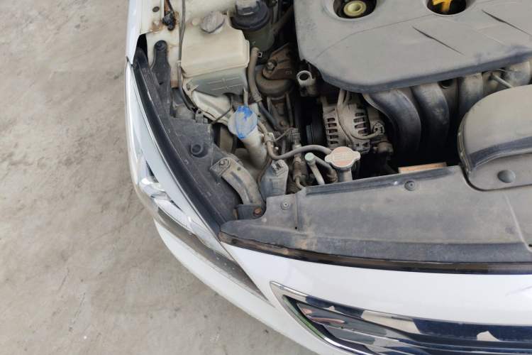 Used Hyundai Mistra 2014 1.8L Automatic Smart GLS Engine Bay Right