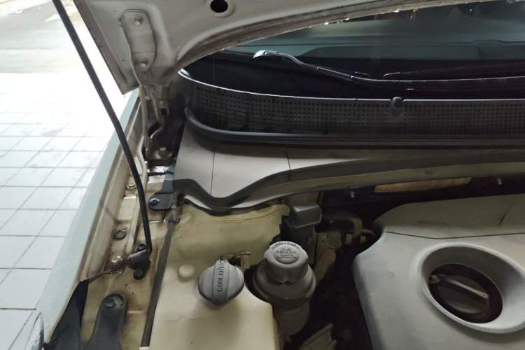 Used Hyundai Mistra 2014 1.8L Automatic Smart GLS Engine Bay Right
