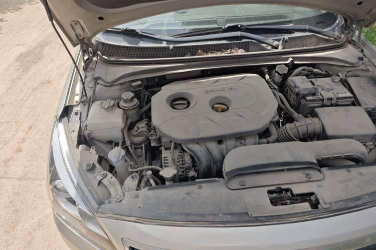 Used Hyundai Mistra 2014 1.8L Automatic Smart GLS Engine Bay Right