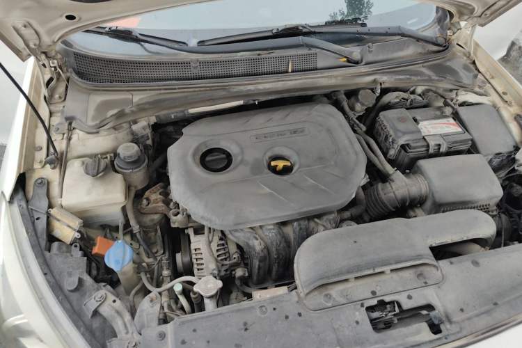 Used Hyundai Mistra 2014 1.8L Automatic Smart GLS Engine Bay Right
