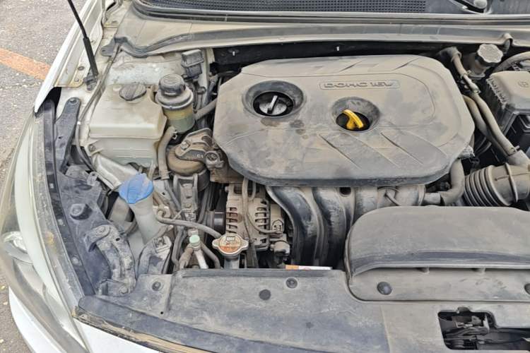Used Hyundai Mistra 2014 1.8L Automatic Smart GLS Engine Bay Right