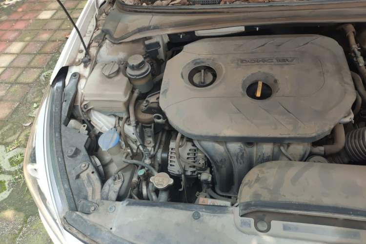 Used Hyundai Mistra 2014 1.8L Automatic Smart GLS Engine Bay Right
