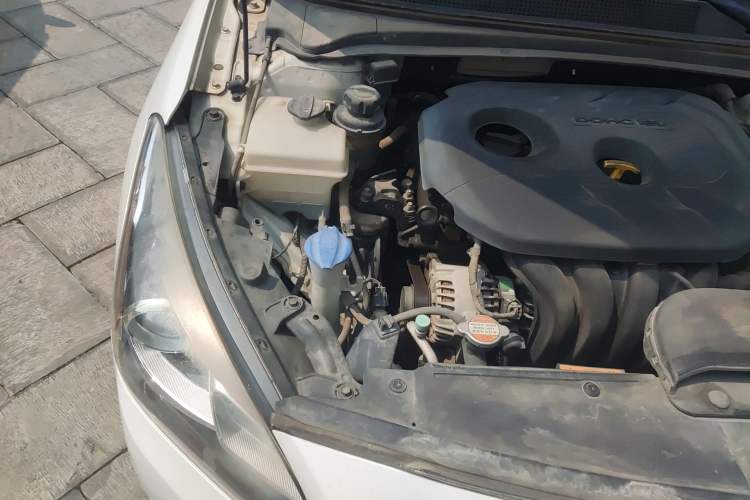 Used Hyundai Mistra 2014 1.8L Automatic Smart GLS Engine Bay Right