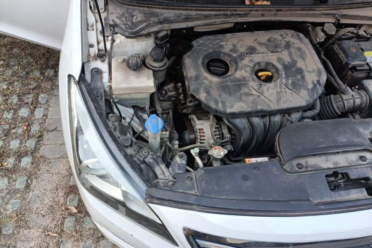 Used Hyundai Mistra 2014 1.8L Automatic Smart GLS Engine Bay Right