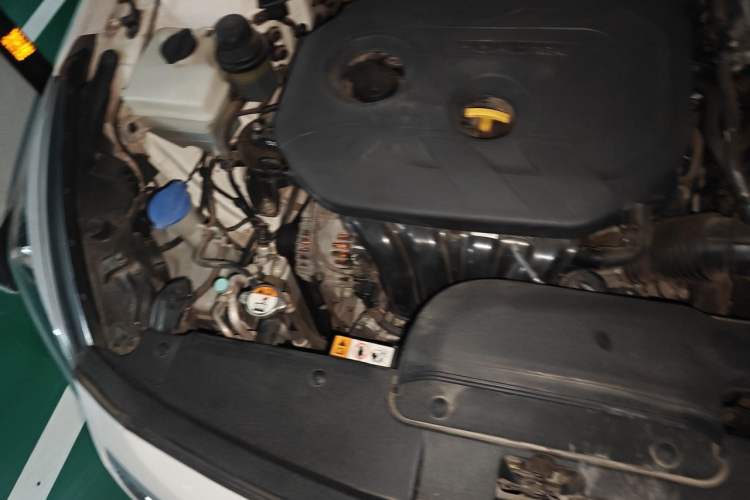 Used Hyundai Mistra 2014 1.8L Automatic Smart GLS Engine Bay Right