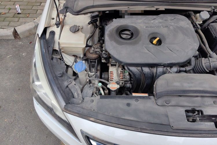 Used Hyundai Mistra 2014 1.8L Automatic Deluxe DLX Model Engine Bay Right