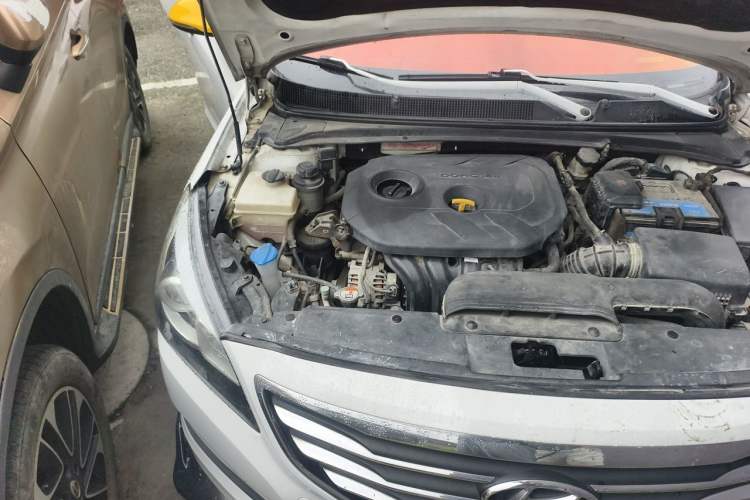 Used Hyundai Mistra 2014 1.8L Automatic Smart GLS Engine Bay Right