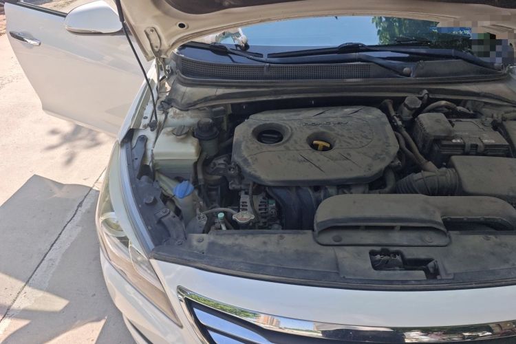 Used Hyundai Mistra 2014 1.8L Automatic Smart GLS Engine Bay Right