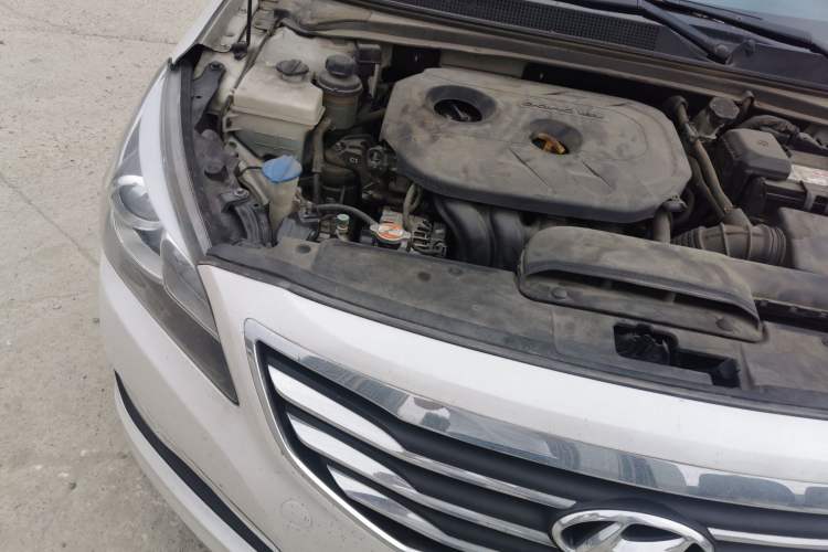 Used Hyundai Mistra 2014 1.8L Automatic Smart GLS Engine Bay Right