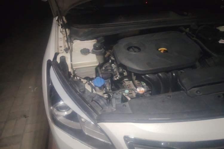 Used Hyundai Mistra 2014 1.8L Automatic Smart GLS Engine Bay Right