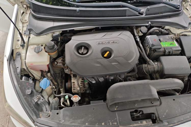 Used Hyundai Mistra 2014 1.8L Automatic Smart GLS Engine Bay Right