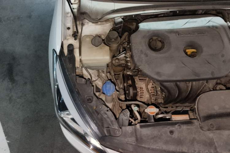 Used Hyundai Mistra 2014 1.8L Automatic Smart GLS Engine Bay Right