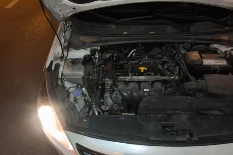 Used Hyundai Mistra 2014 1.8L Automatic Smart GLS Engine Bay Right