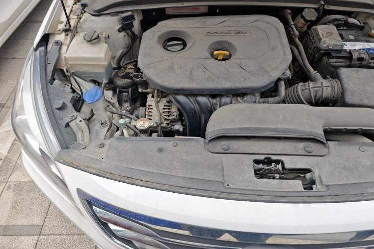 Used Hyundai Mistra 2014 1.8L Automatic Deluxe DLX Model Engine Bay Right