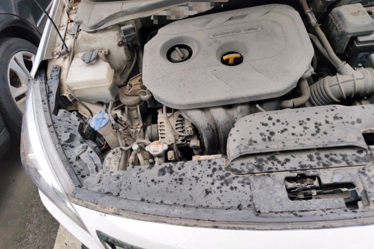 Used Hyundai Mistra 2014 1.8L Automatic Deluxe DLX Model Engine Bay Right