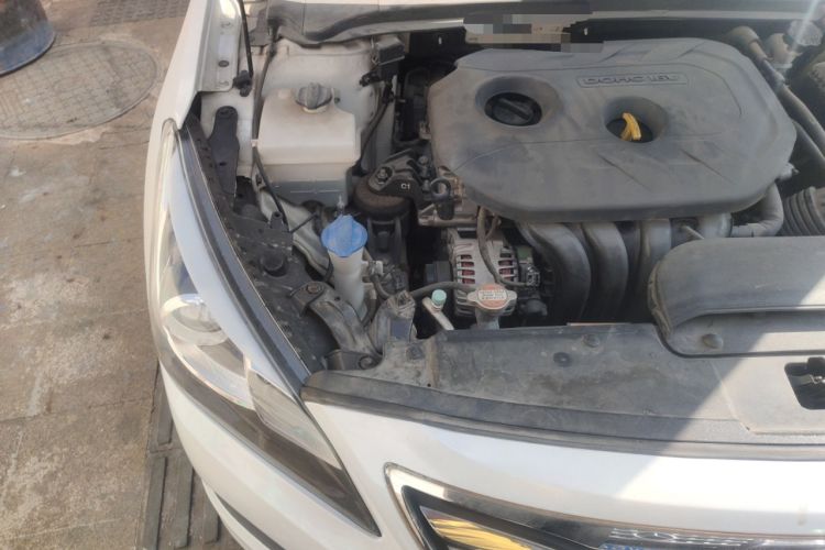 Used Hyundai Mistra 2014 1.8L Automatic Deluxe DLX Model Engine Bay Right