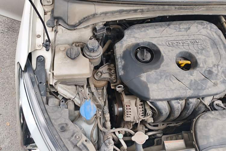 Used Hyundai Mistra 2014 1.8L Automatic Smart GLS Engine Bay Right