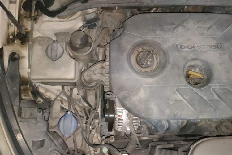 Used Hyundai Mistra 2014 1.8L Automatic Comfort Model GL Engine Bay Right