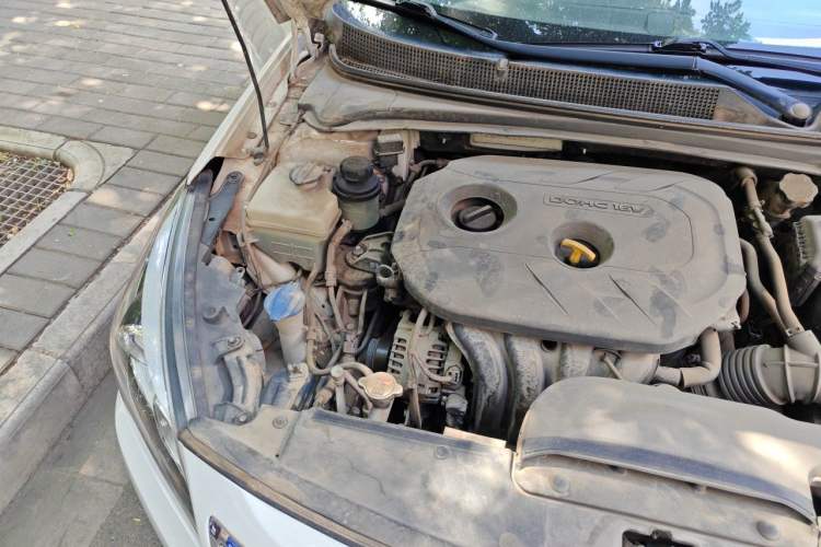Used Hyundai Mistra 2014 1.8L Automatic Smart GLS Engine Bay Right