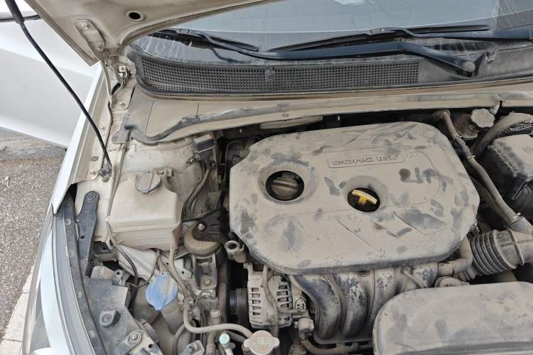 Used Hyundai Mistra 2014 1.8L Automatic Deluxe DLX Model Engine Bay Right