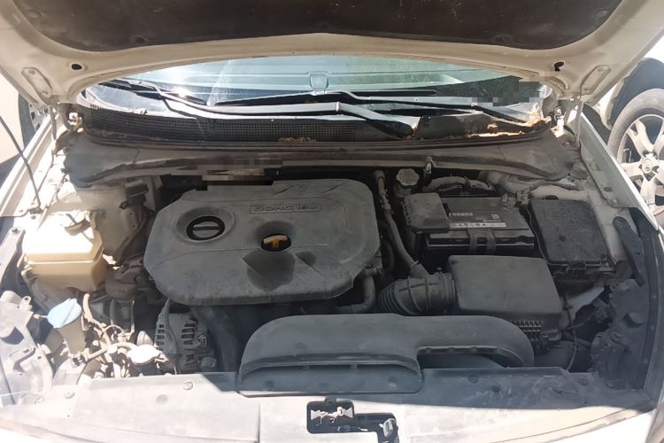 Used Hyundai Mistra 2014 1.8L Automatic Deluxe DLX Model Engine Bay