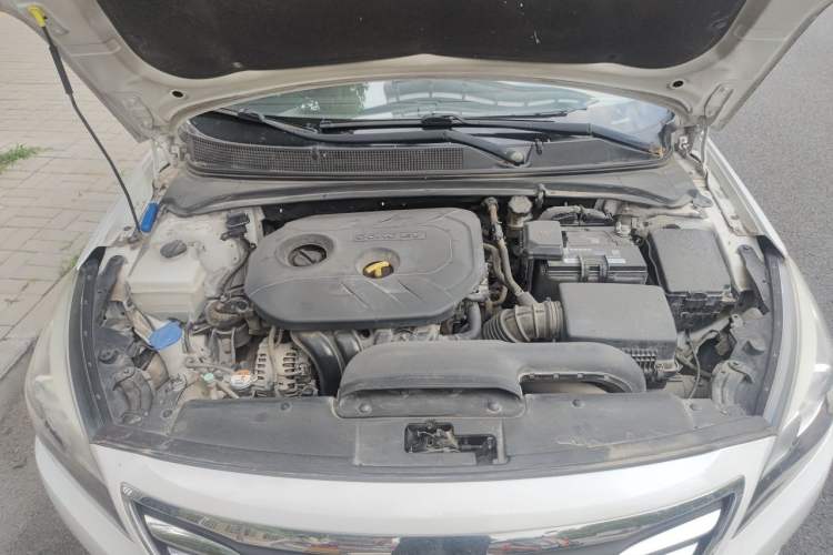 Used Hyundai Mistra 2014 1.8L Automatic Deluxe DLX Model Engine Bay