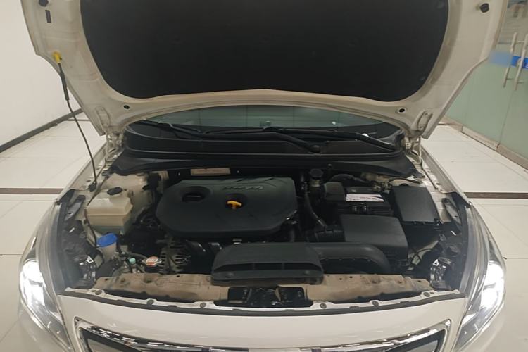 Used Hyundai Mistra 2014 1.8L Automatic Deluxe DLX Model Engine Bay