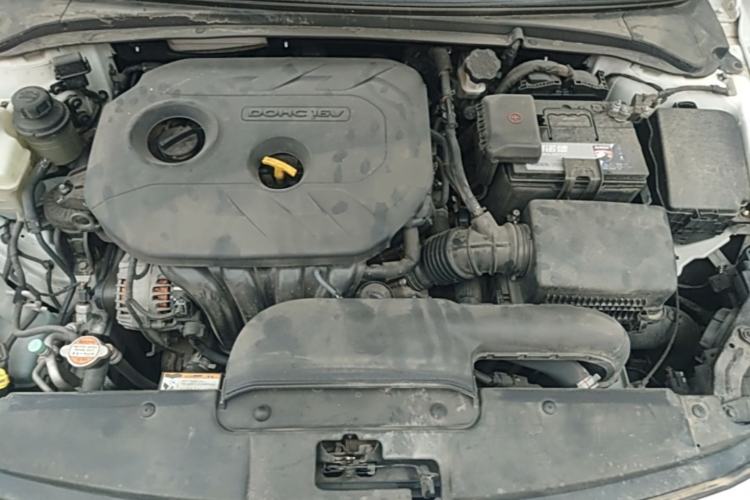 Used Hyundai Mistra 2014 1.8L Automatic Smart GLS Engine Bay