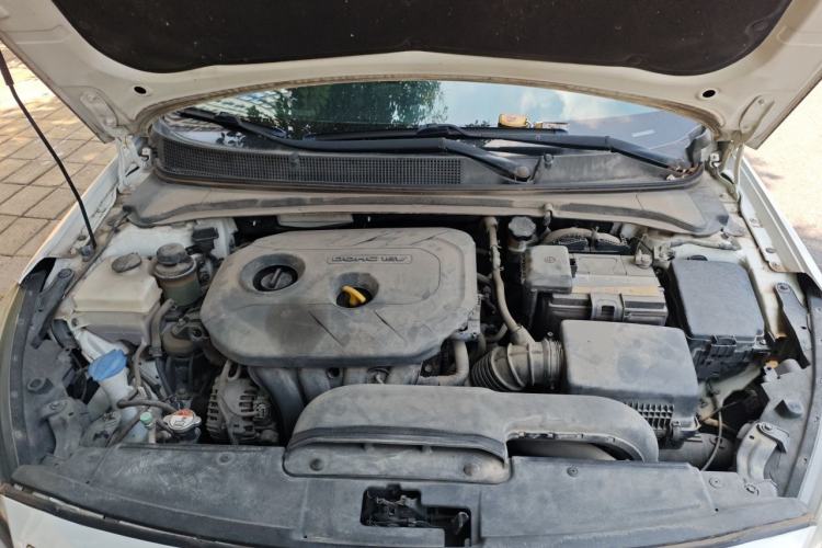 Used Hyundai Mistra 2014 1.8L Automatic Smart GLS Engine Bay